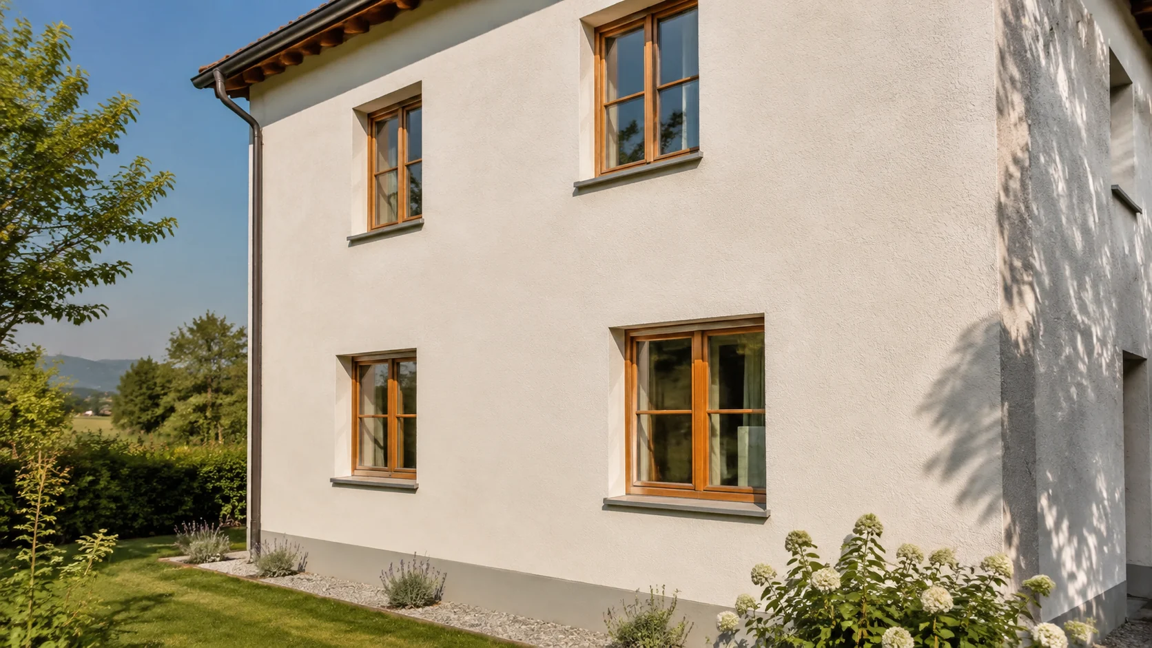 Helle Hausfassade — KI-Visualisierung
